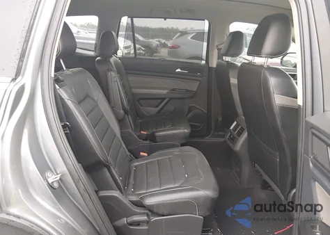 2021 Volkswagen Atlas 3.6L V6 Sel Premium R-Line z USA, uszkodzony, nr VIN 1V2FR2CA9MC554625